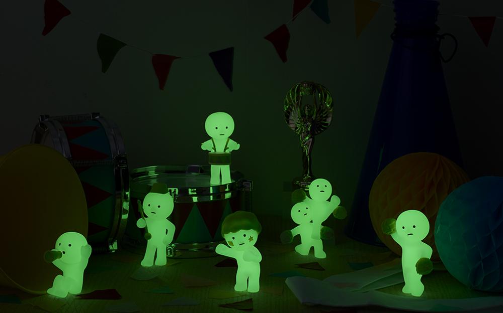 SMISKI Cheer Series Glow-in-the-Dark Mini Figure